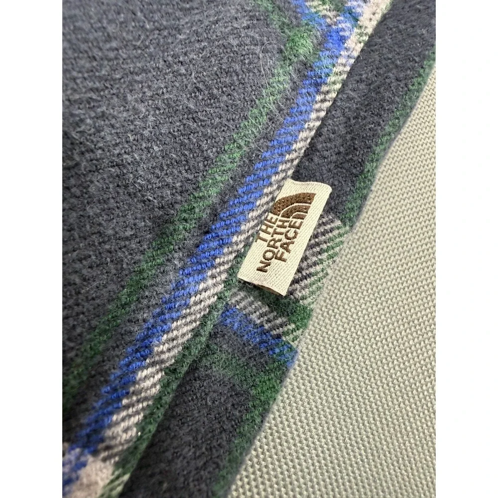 The North Face Plaid Flannel Button Down Shirt Navy Blue Granola Gorpcore Mens M
